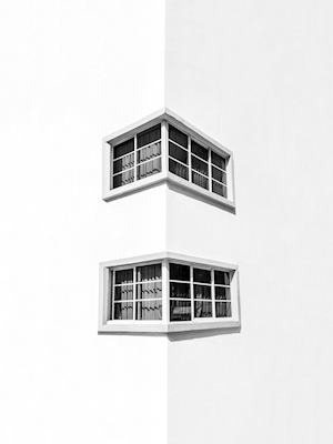 Corner windows